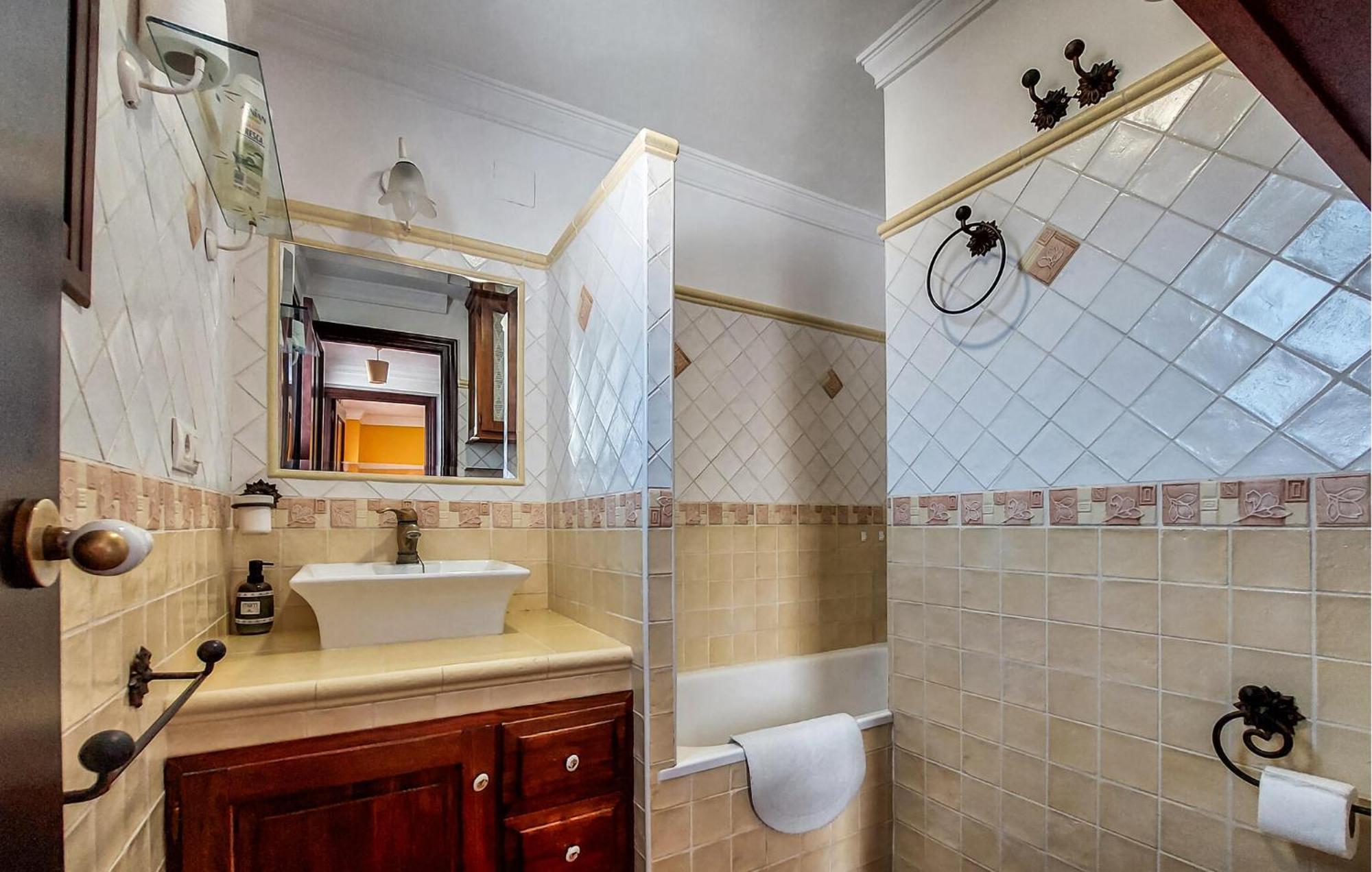 2 Bedroom Cozy Home In Grazalema Exterior photo