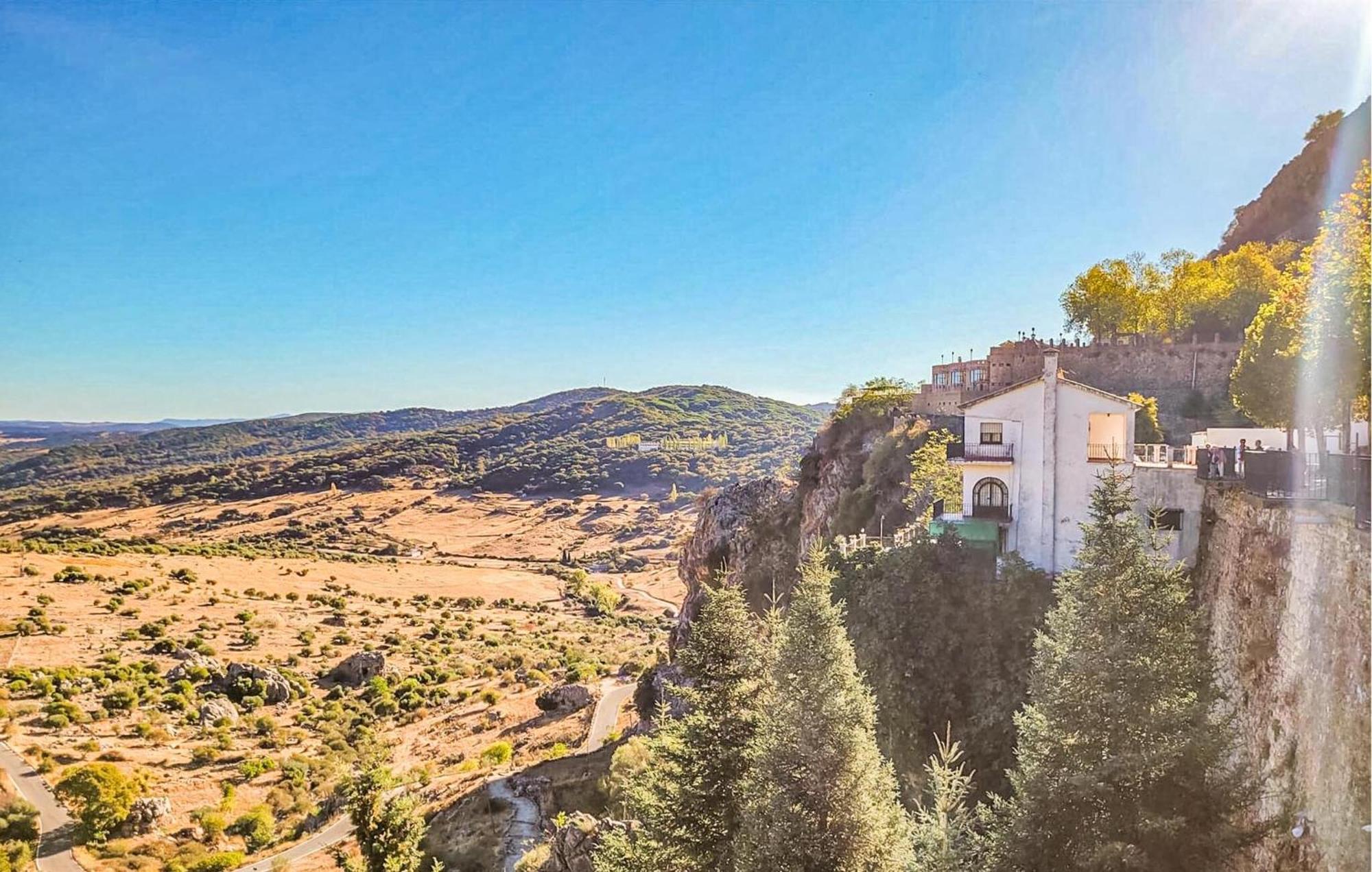 2 Bedroom Cozy Home In Grazalema Exterior photo
