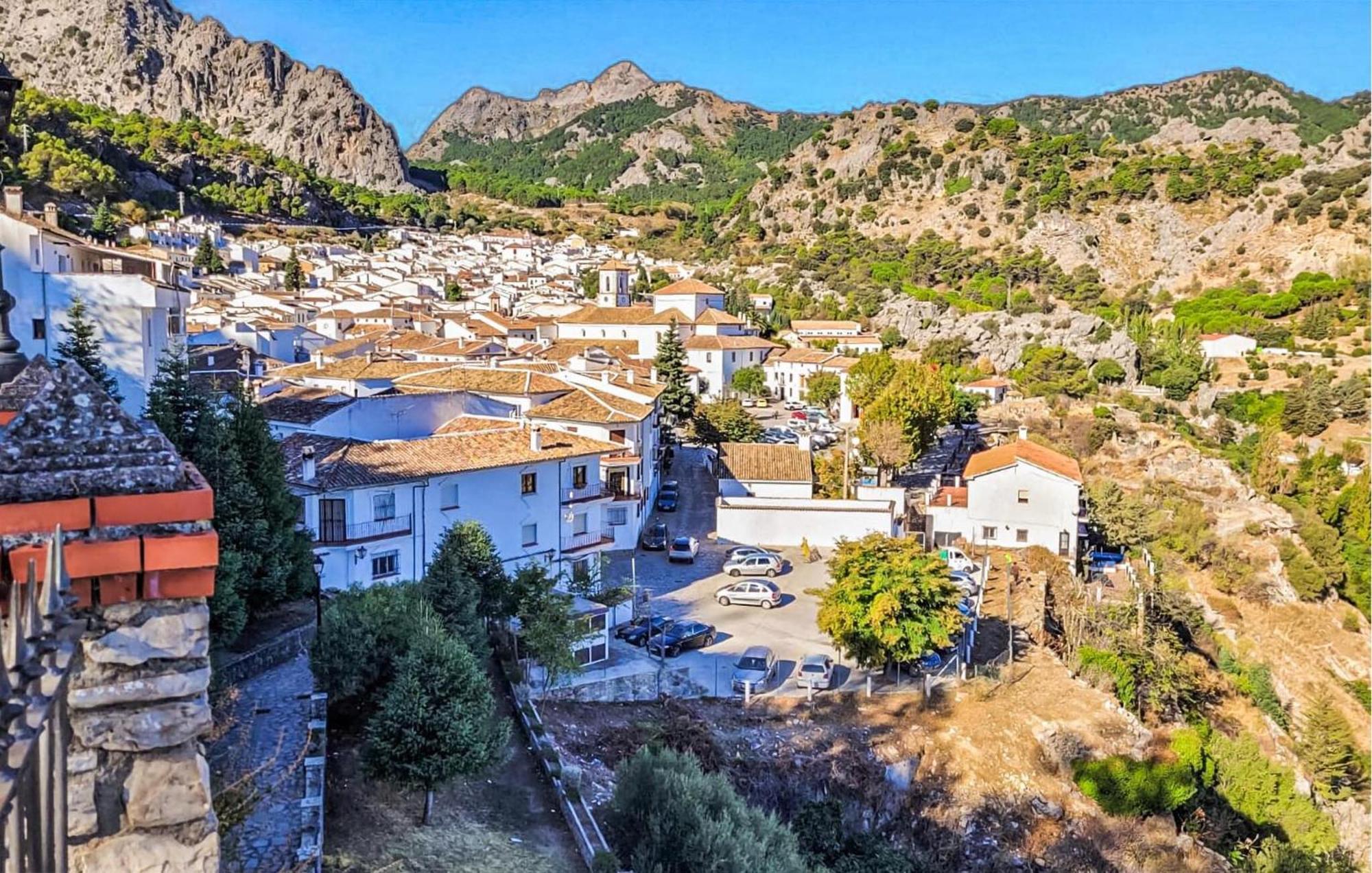 2 Bedroom Cozy Home In Grazalema Exterior photo